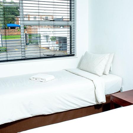 Vetho 1 Apartments Or Tambo Airport Йоханнесбург Экстерьер фото