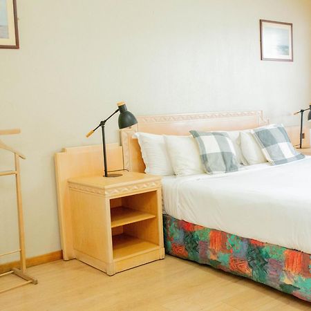 Vetho 1 Apartments Or Tambo Airport Йоханнесбург Экстерьер фото